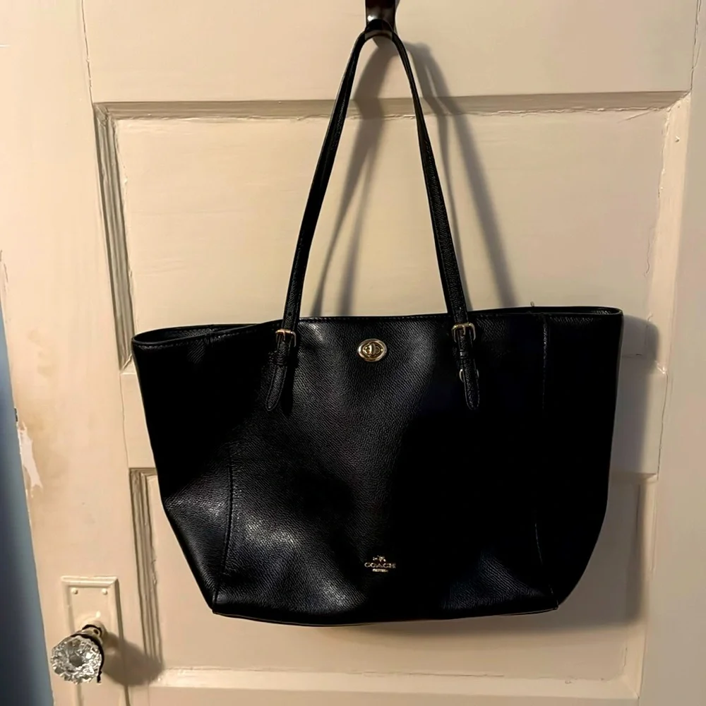 Coach Black Leather tote Bag with gold tone hardware - Picture 1 of 4